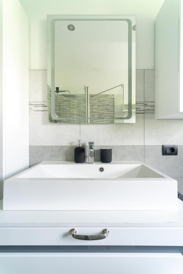 Oasis Luxury - A.C/Terrace/2Bedrooms Bergamo Ngoại thất bức ảnh
